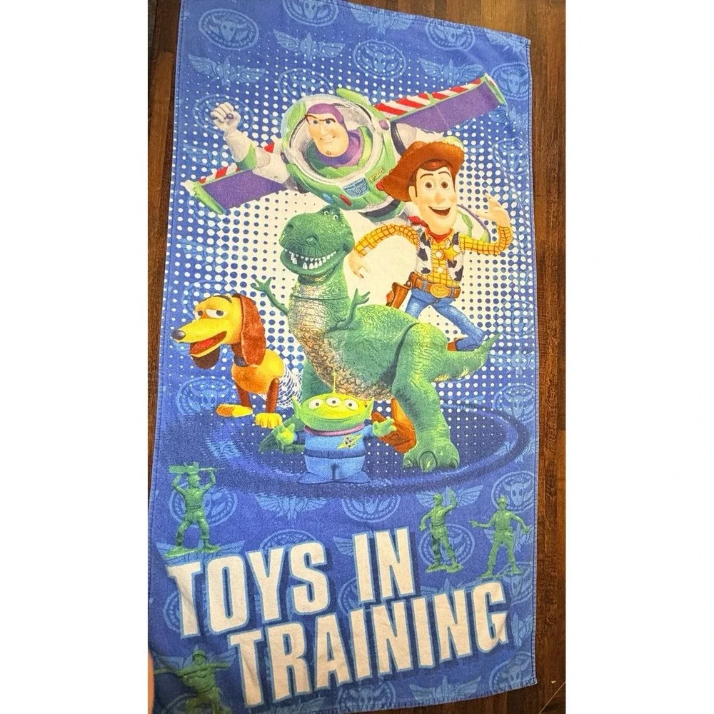 Vintage Toy Story beach towel. Toys in training with Buzz & Woody. 52X26 inches